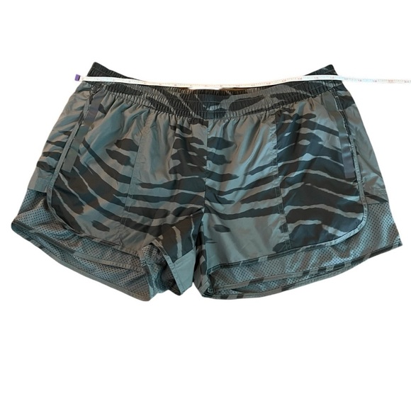 ADIDAS X STELLA MCCARTNEY WOMEN’S ATHLETIC SHORTS SIZE LARGE - Picture 5 of 12
